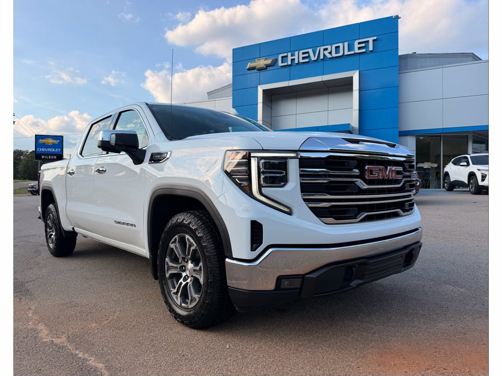 2025 GMC Sierra 1500 SLT