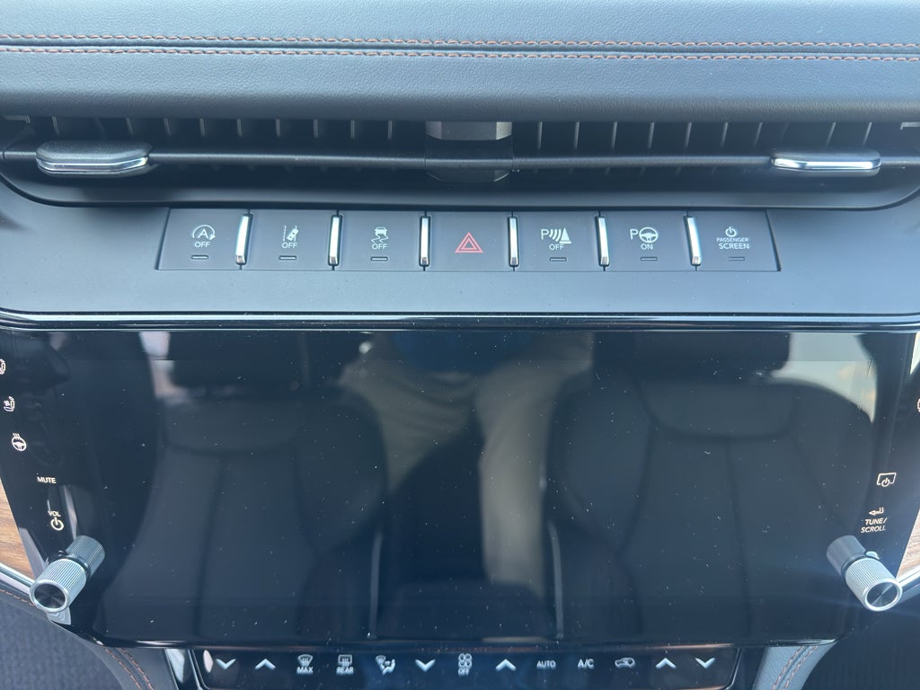 2026 Jeep Grand Cherokee Summit