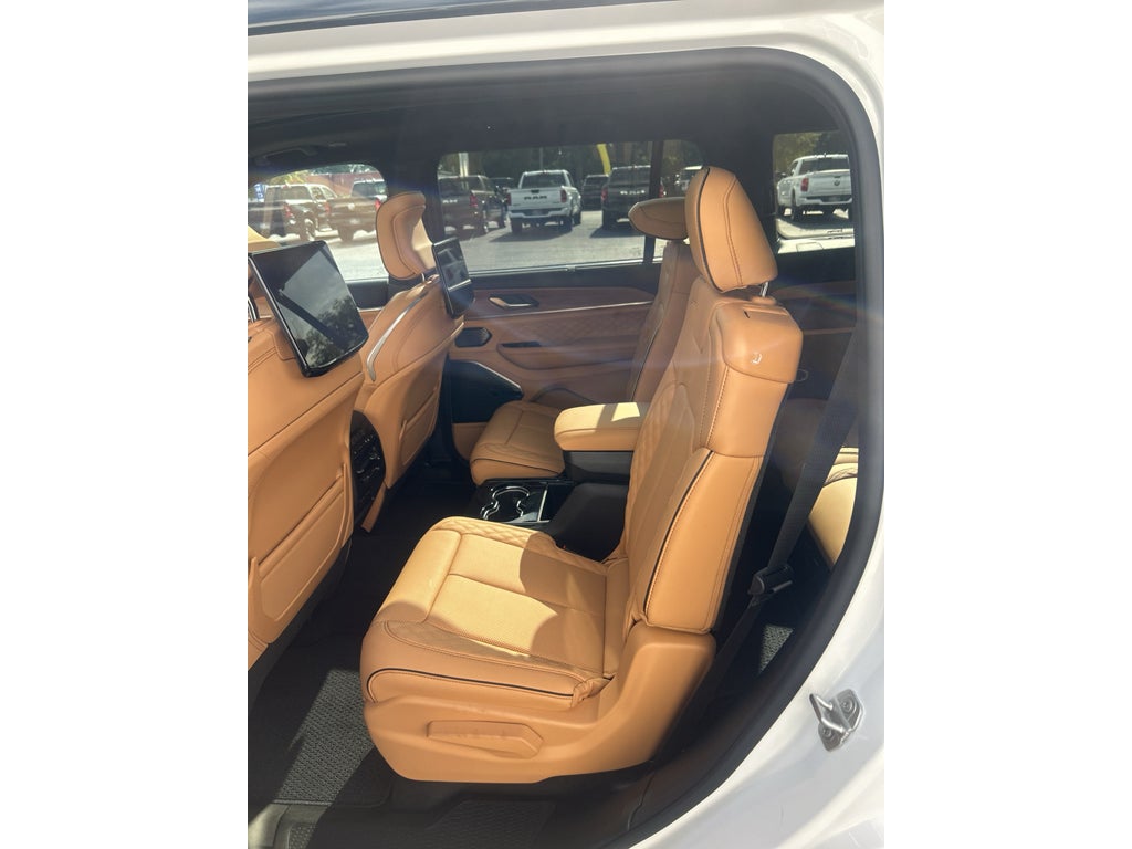 2026 Jeep Grand Cherokee L Summit