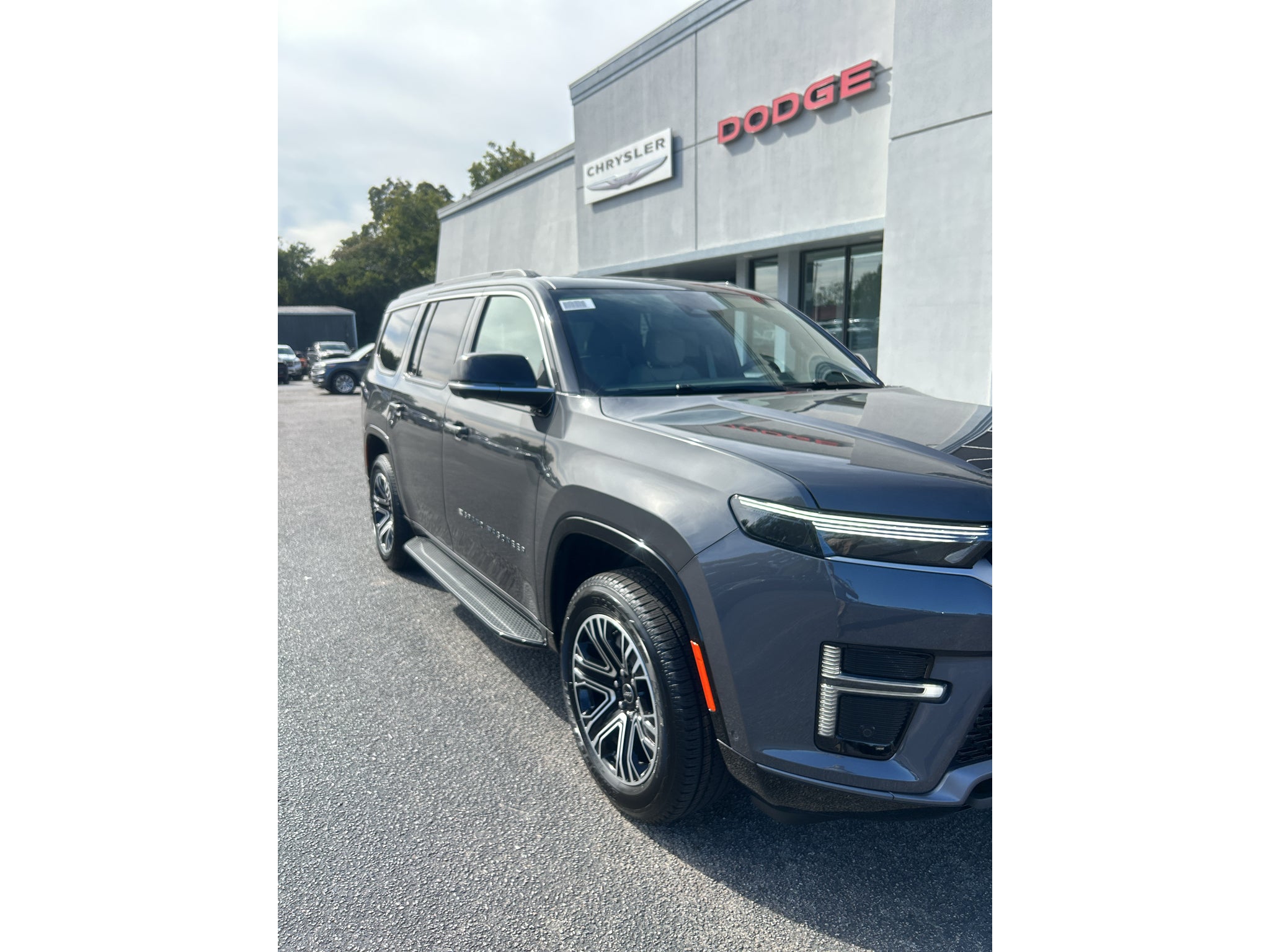 2027 Jeep Grand Wagoneer Base
