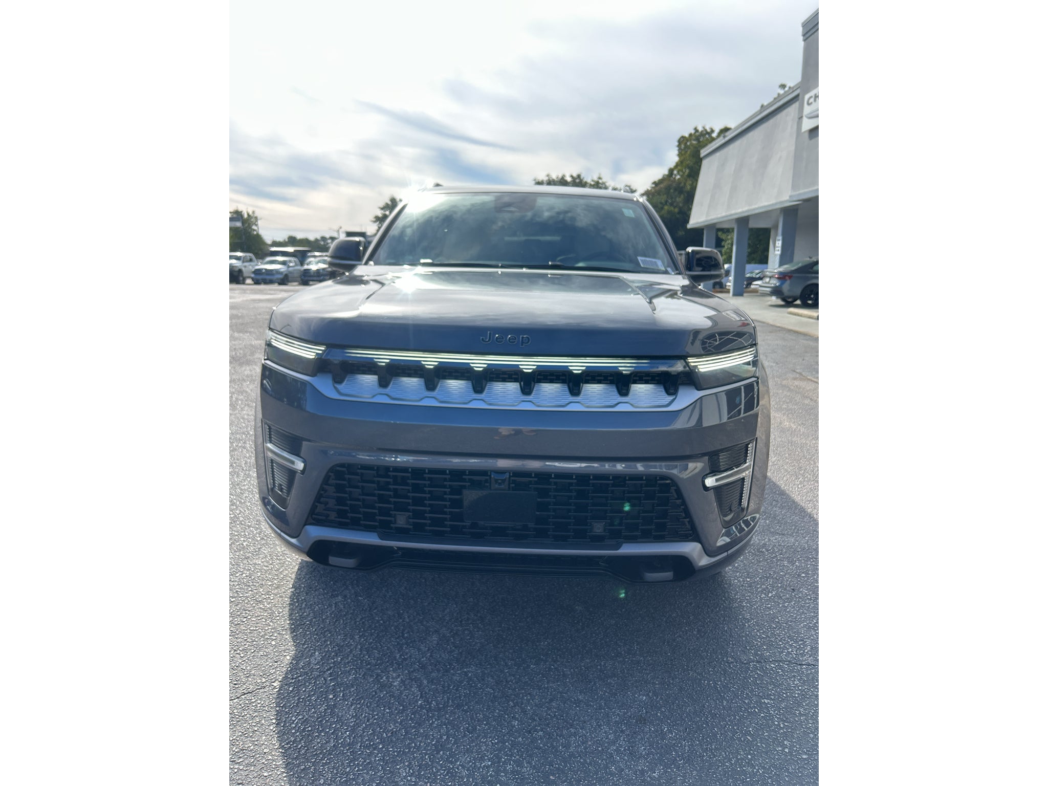2027 Jeep Grand Wagoneer Base