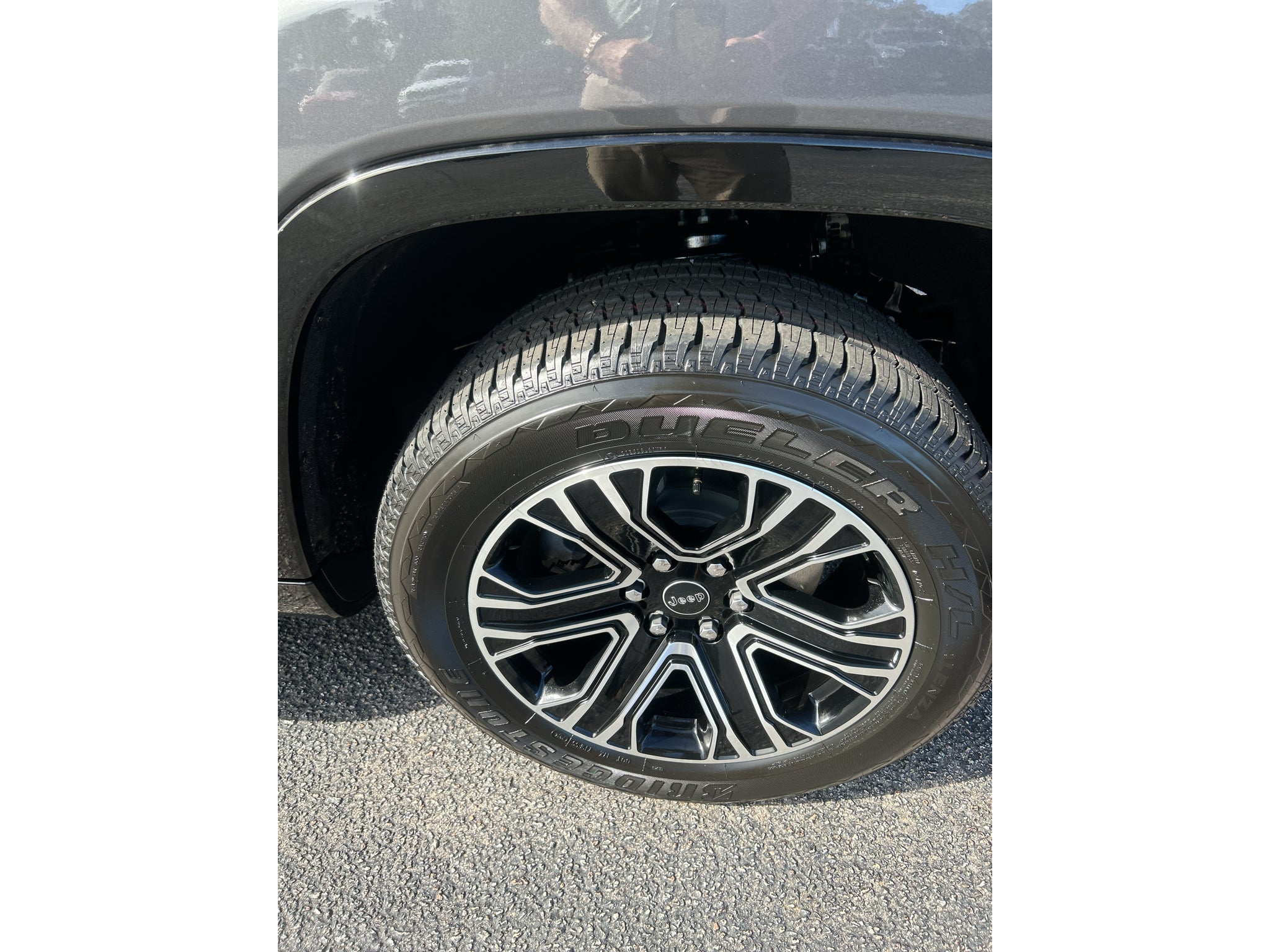 2027 Jeep Grand Wagoneer Base