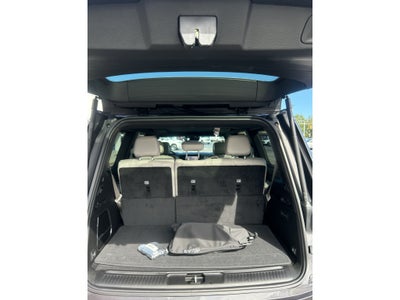 2027 Jeep Grand Wagoneer Base