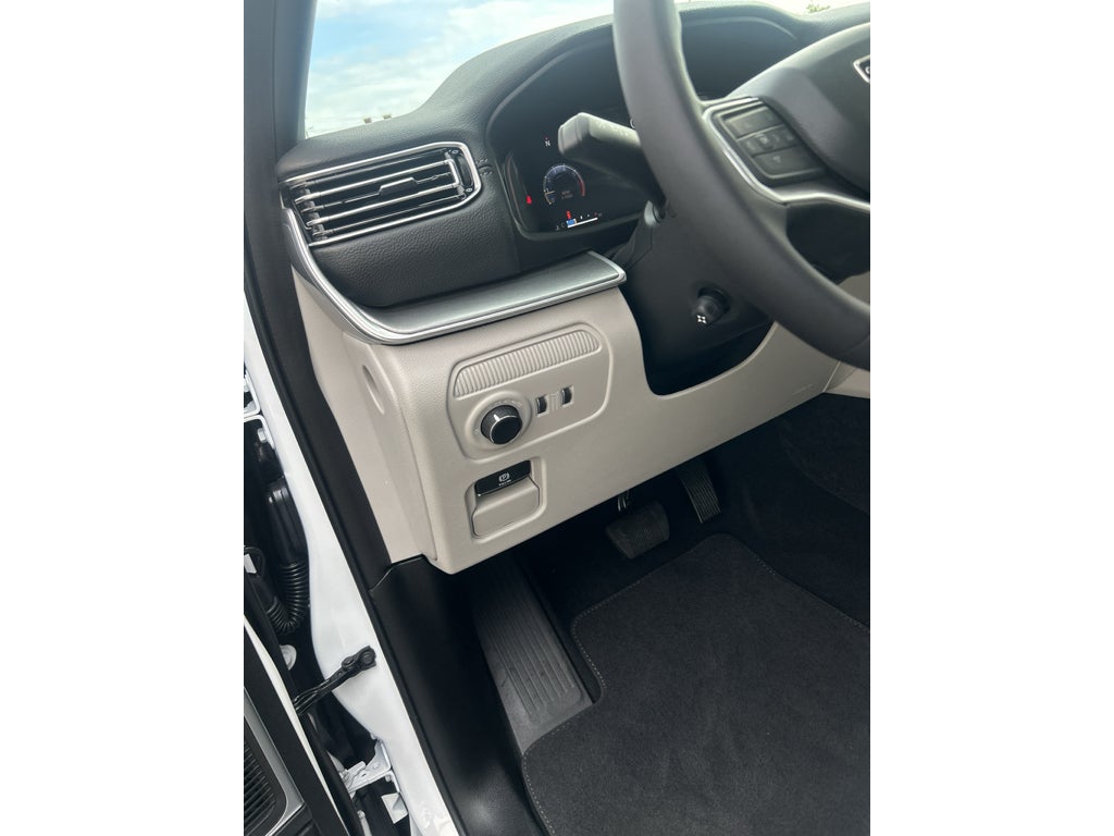 2026 Jeep Grand Wagoneer Base