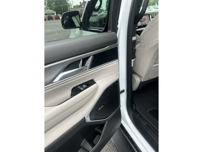 2026 Jeep Grand Wagoneer Base