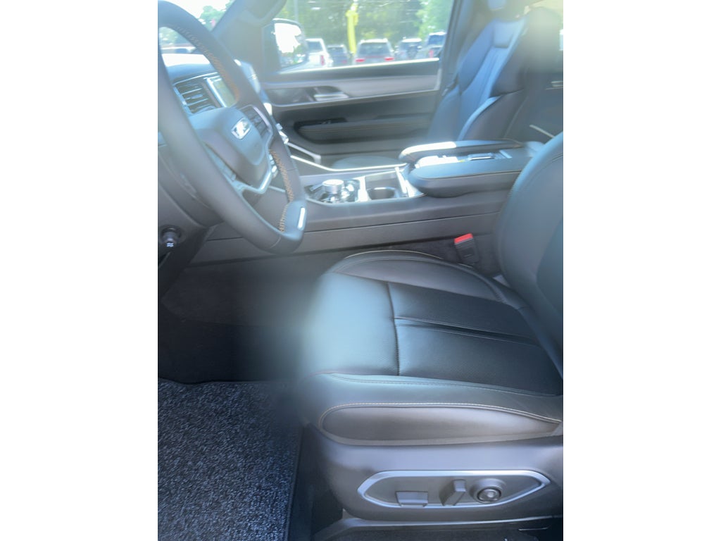 2026 Jeep Gladiator Shadow Ops