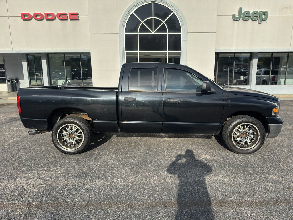 2004 Dodge Ram Pickup SLT