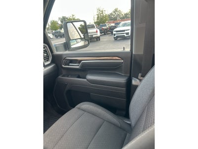 2025 Chevrolet Silverado LT