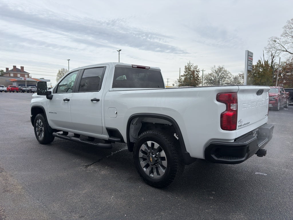 2025 Chevrolet Silverado Custom
