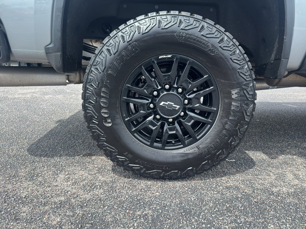 2025 Chevrolet Silverado ZR2
