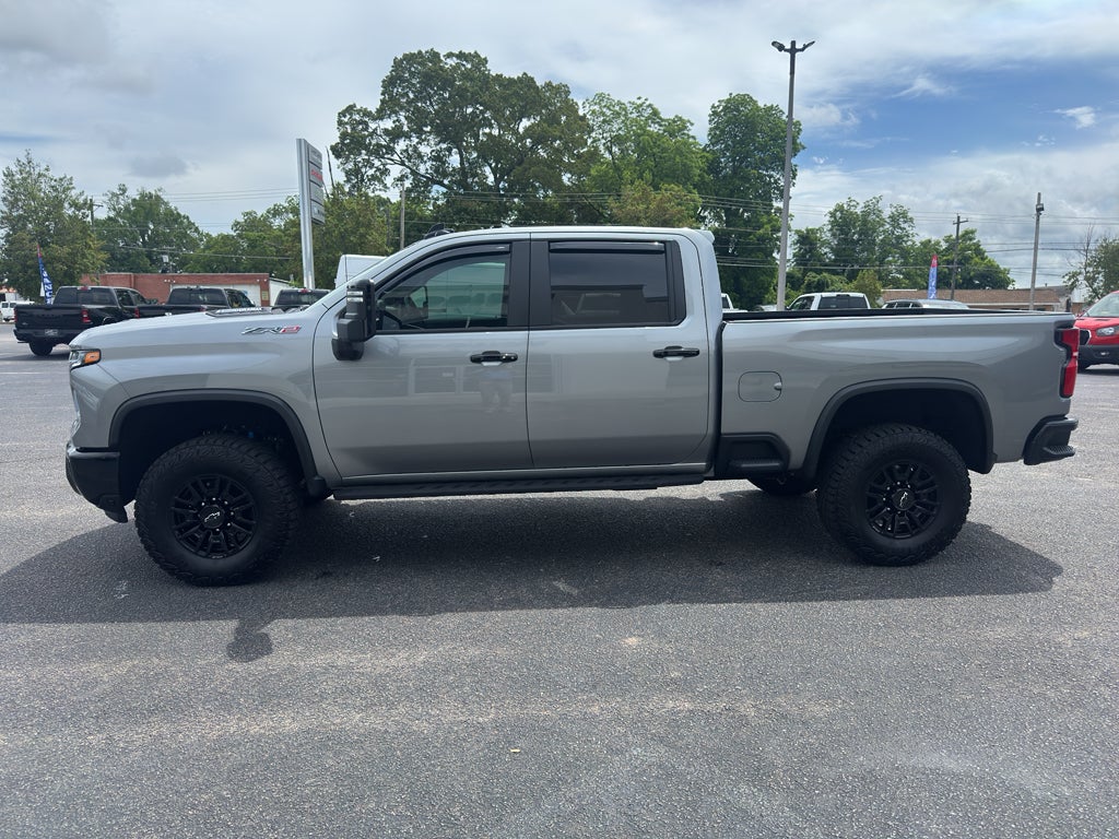 2025 Chevrolet Silverado ZR2