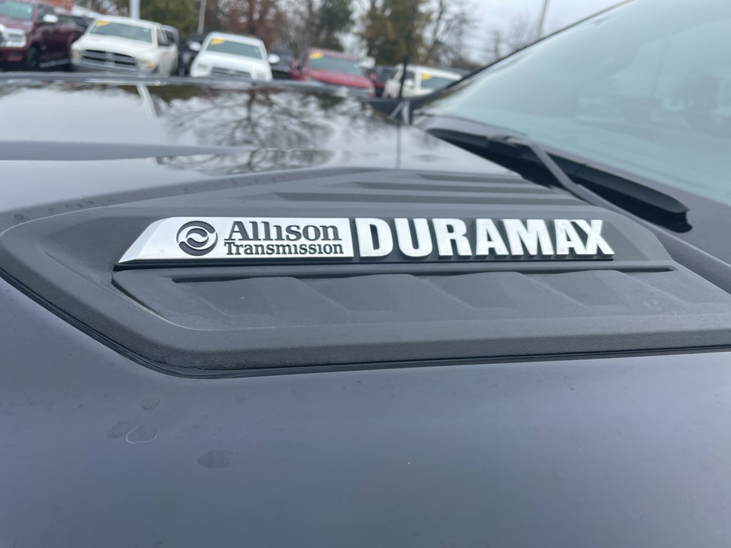 2024 Chevrolet Silverado Custom