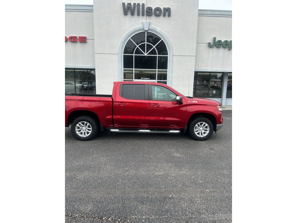 2024 Chevrolet Silverado LT