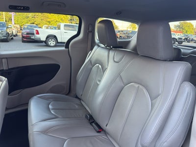 2019 Chrysler Pacifica L