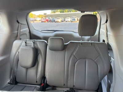 2019 Chrysler Pacifica L