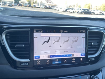 2026 Chrysler Voyager LX