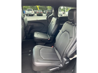 2027 Chrysler Voyager LX