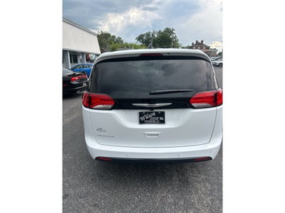 2027 Chrysler Voyager LX