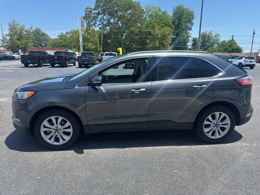 2020 Ford Edge Titanium