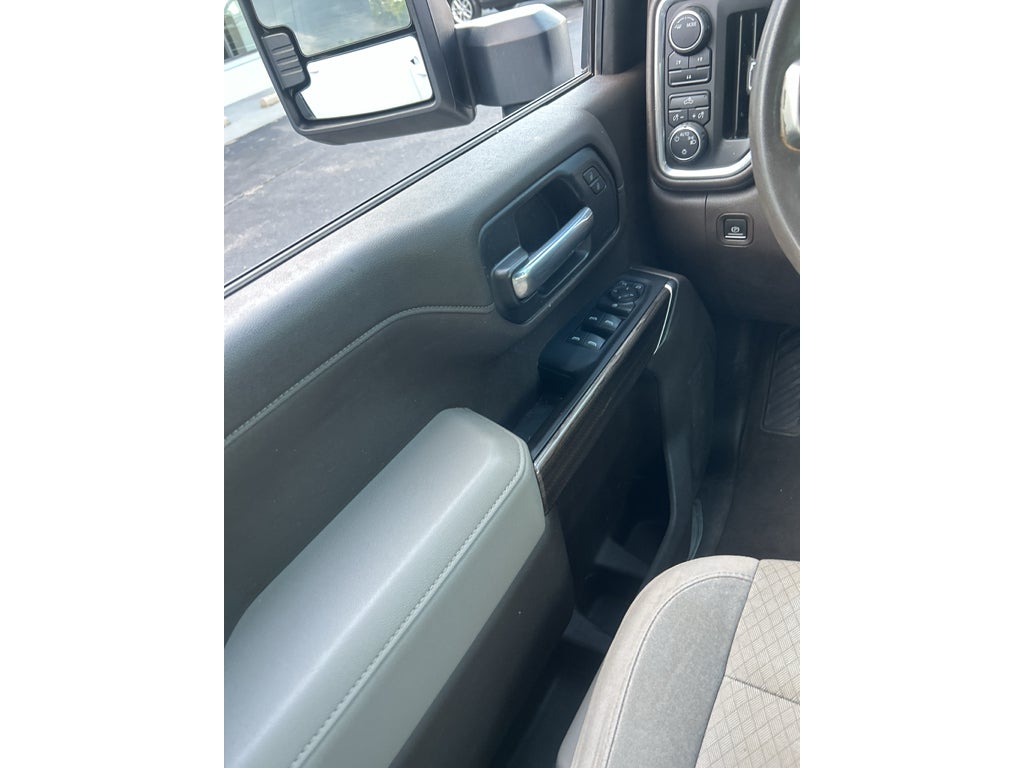 2022 Chevrolet Silverado LT