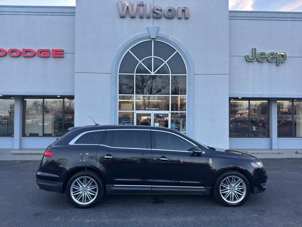 2019 Lincoln MKT Reserve