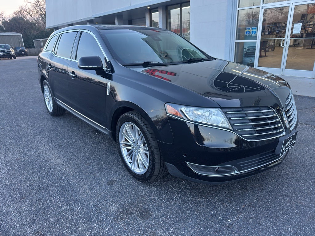2019 Lincoln MKT Reserve