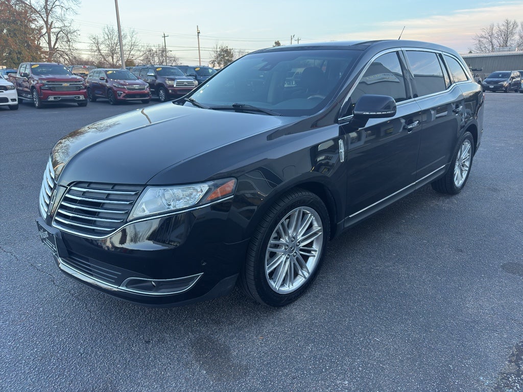 2019 Lincoln MKT Reserve