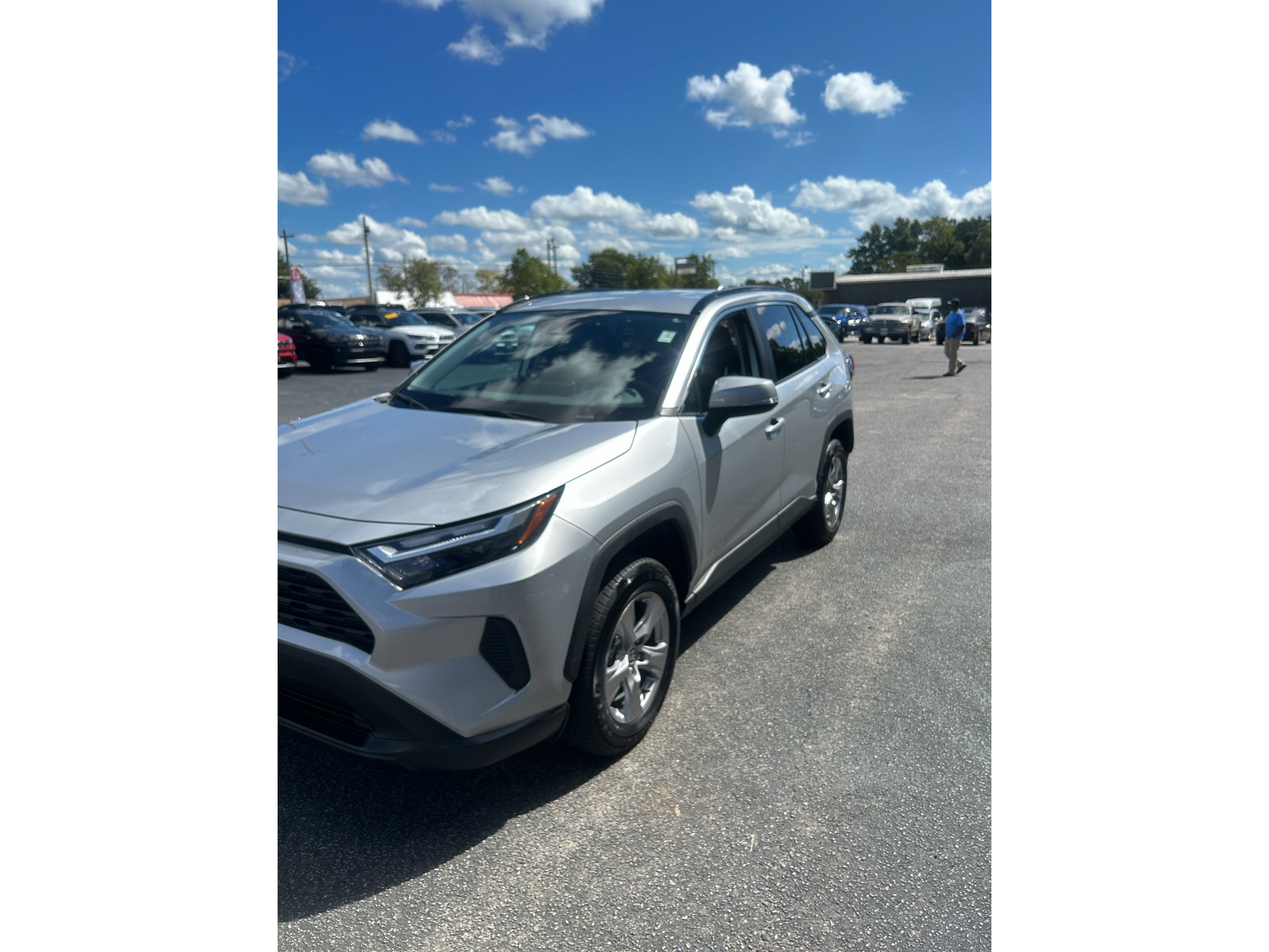 2025 Toyota RAV4 XLE