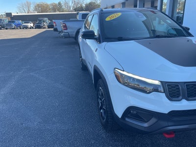 2025 Jeep Compass Trailhawk