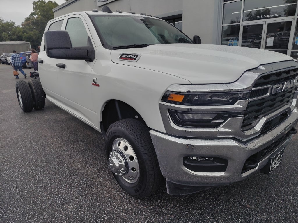 2026 RAM 3500 Chassis Tradesman