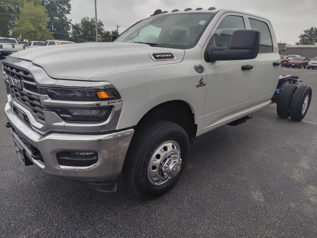 2026 RAM 3500 Chassis Tradesman