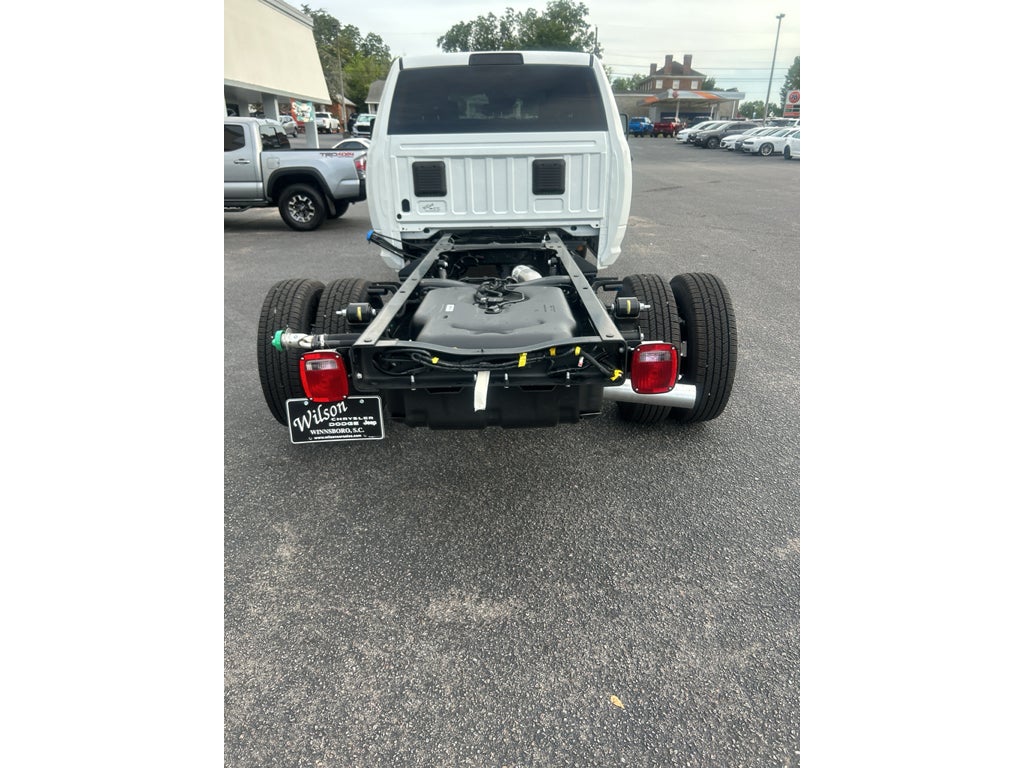 2026 RAM 3500 Chassis RAM 3500 TRADESMAN CREW CAB CHASSIS 4X4 60' CA