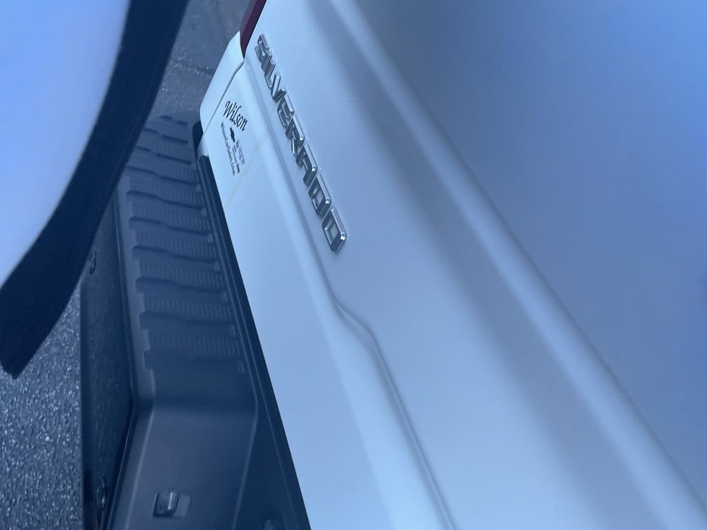 2024 Chevrolet Silverado ZR2