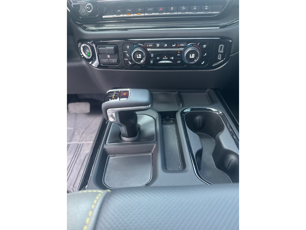 2025 Chevrolet Silverado ZR2