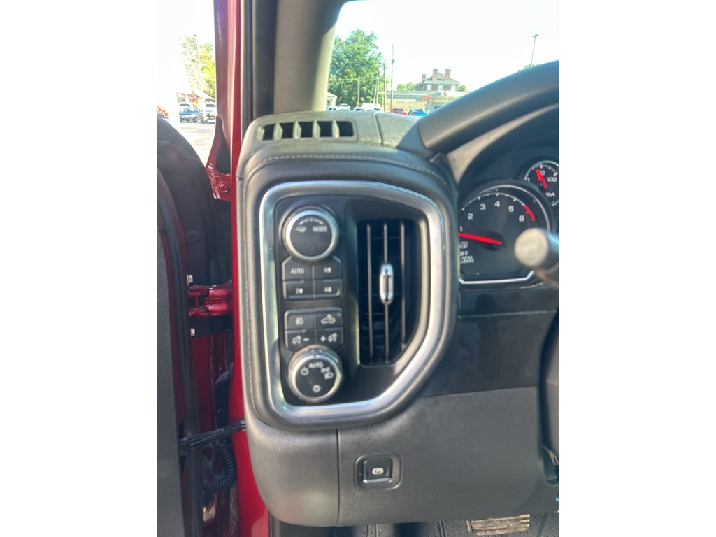 2021 Chevrolet Silverado RST