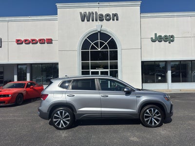 2024 Volkswagen Taos SE