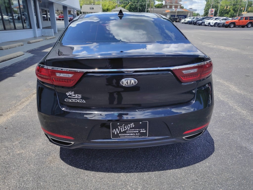 2017 Kia Cadenza Premium